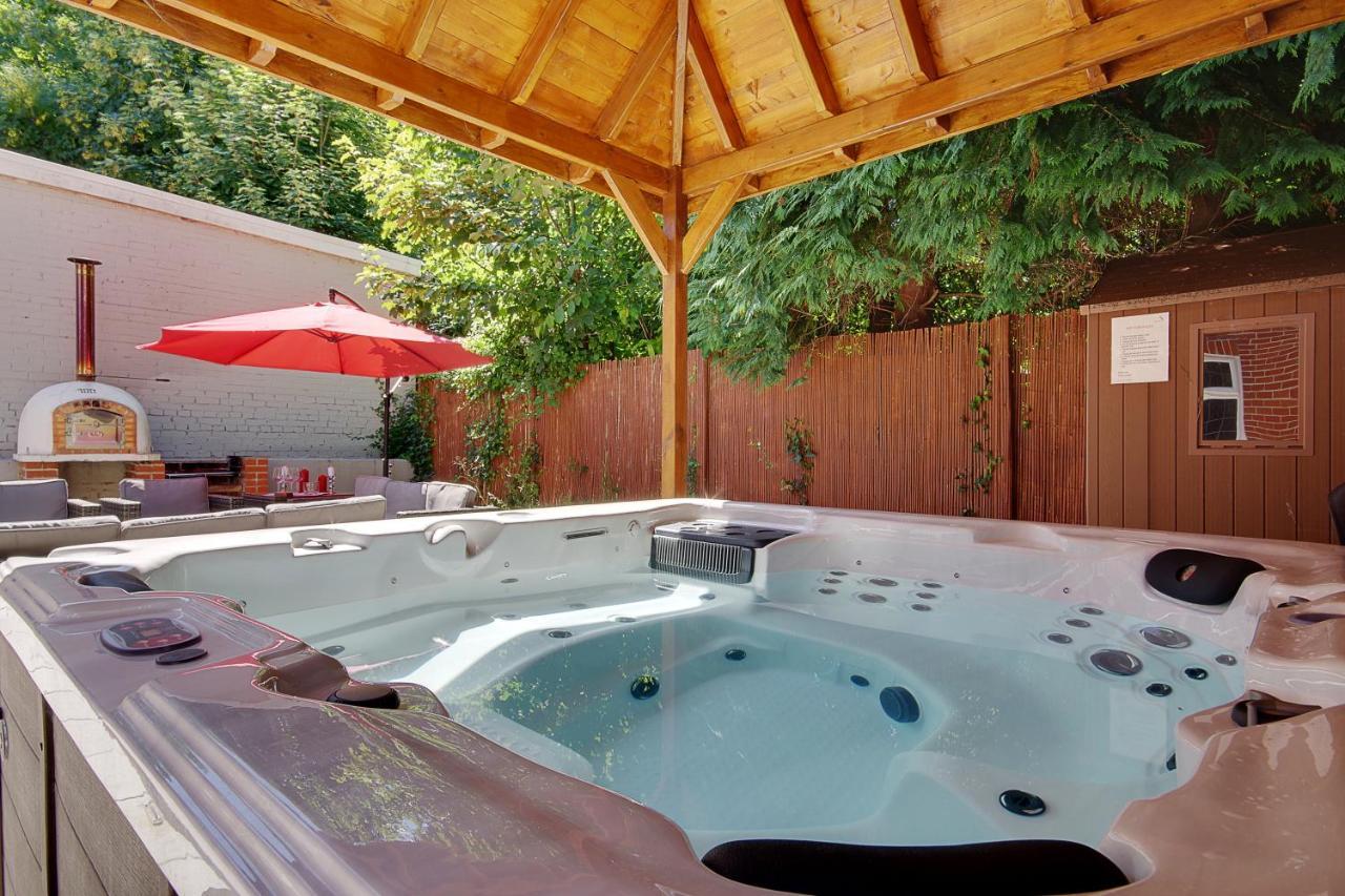 Cragside Villa With Hot Tub Bournemouth Esterno foto